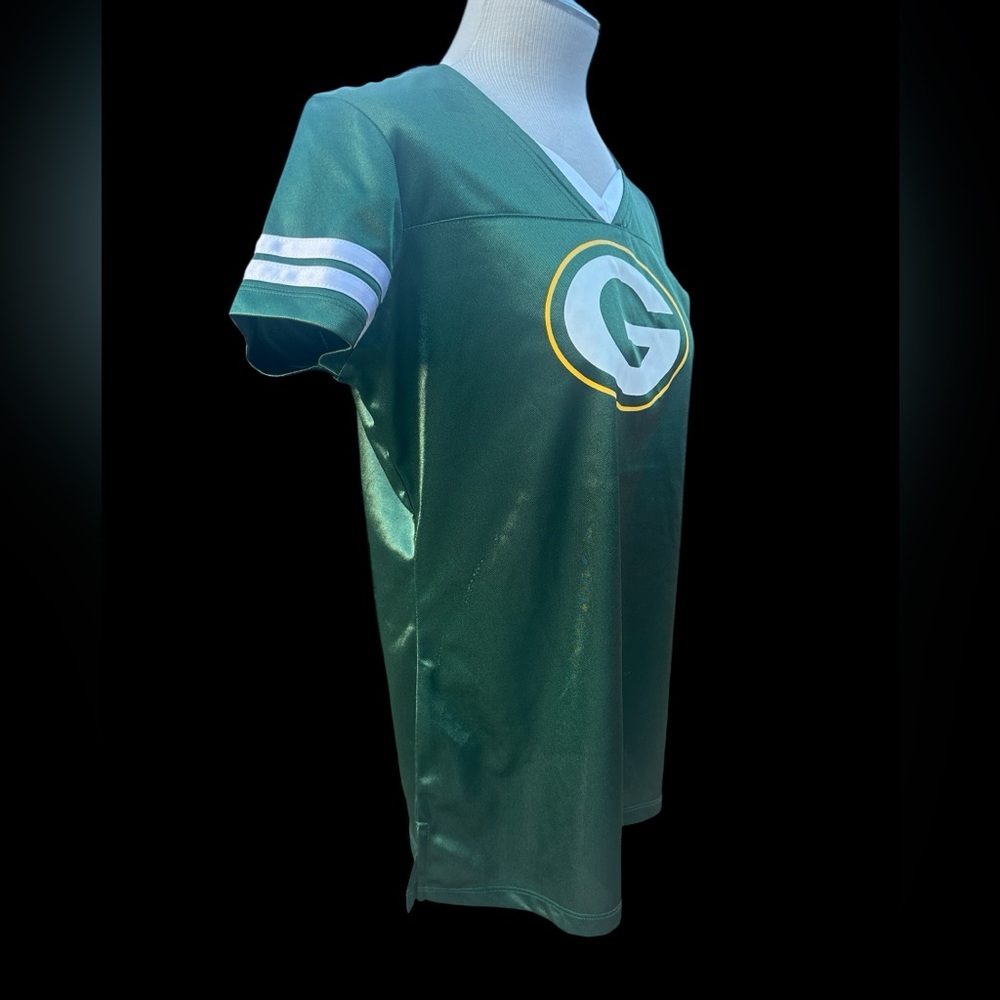 NFL Team Apparel Green Bay Packers Women's Jersey style dressy tee sheen SZ M
